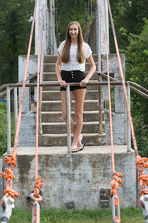 Margaret Horihan Senior Images 8-31-2013-0750