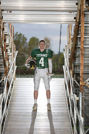 Boylan Varsity Seniors Football Shoot 10-3-2016-0028