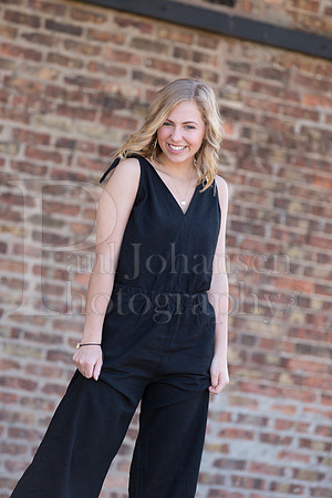 Annie Cyrs Senior Images 4-24-2018-0143