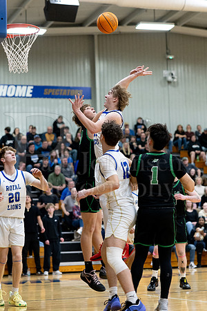 Rockford Christian Boys Varsity Basketball vs Rock Falls 2-7-2025-1219