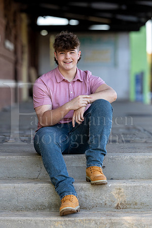 Jayden Vecchione Senior Images 5-3-2024-0200