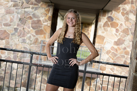 Emma Joiner Senior Images 7-25-2022-0435