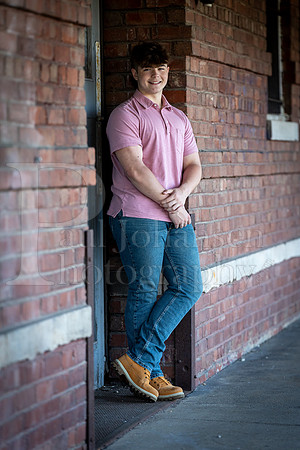 Jayden Vecchione Senior Images 5-3-2024-0222